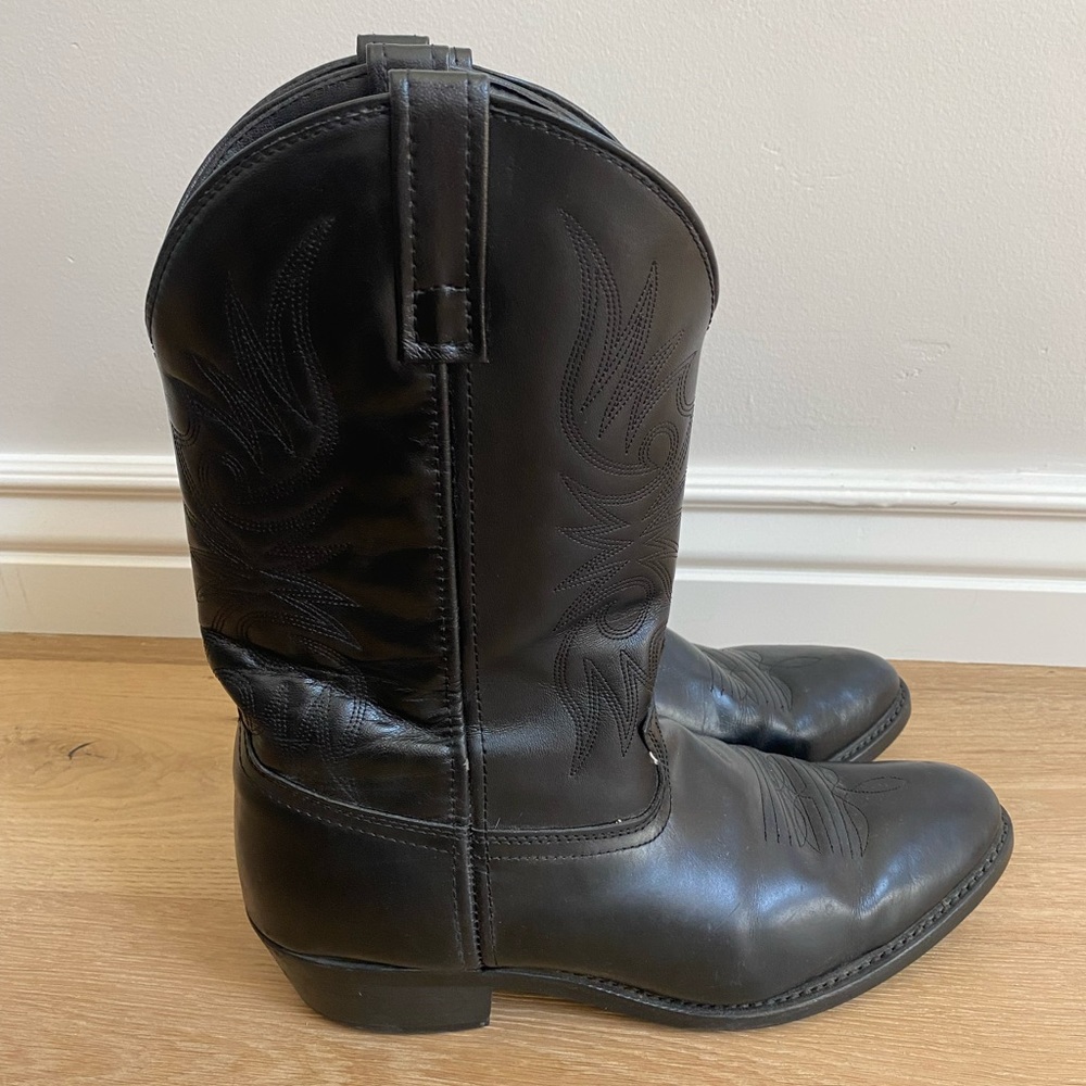 Laredo cowboy boots